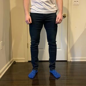 Express men’s skinny jean in dark blue wash size 31x32